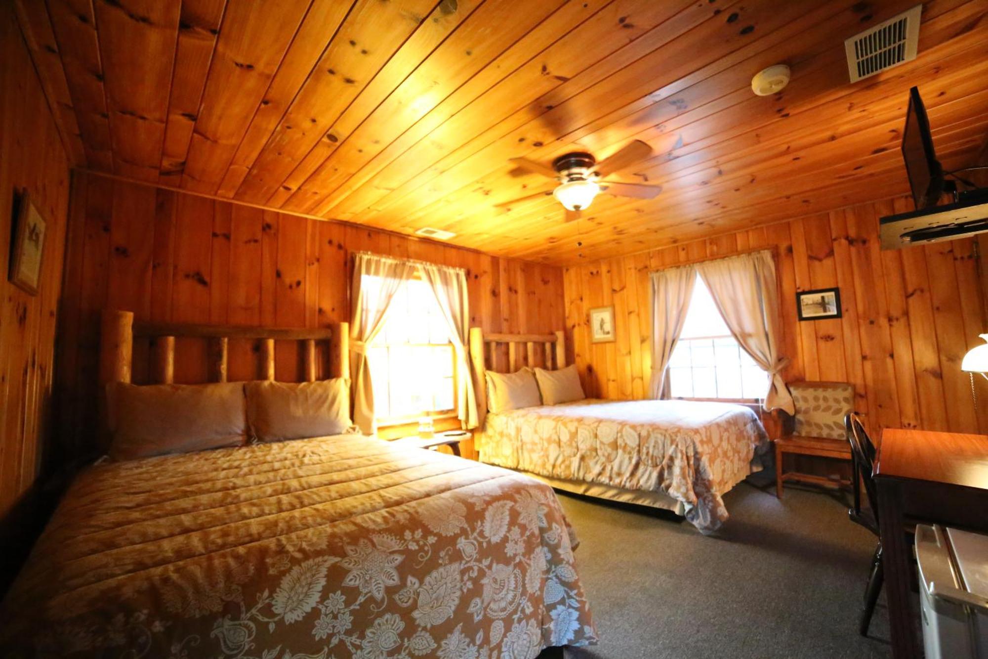 Grandview Lodge Waynesville Room photo